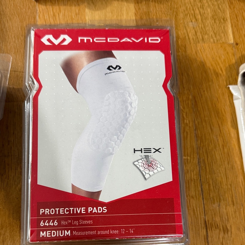 McDavid HEX Protective Knee Sleeve - White